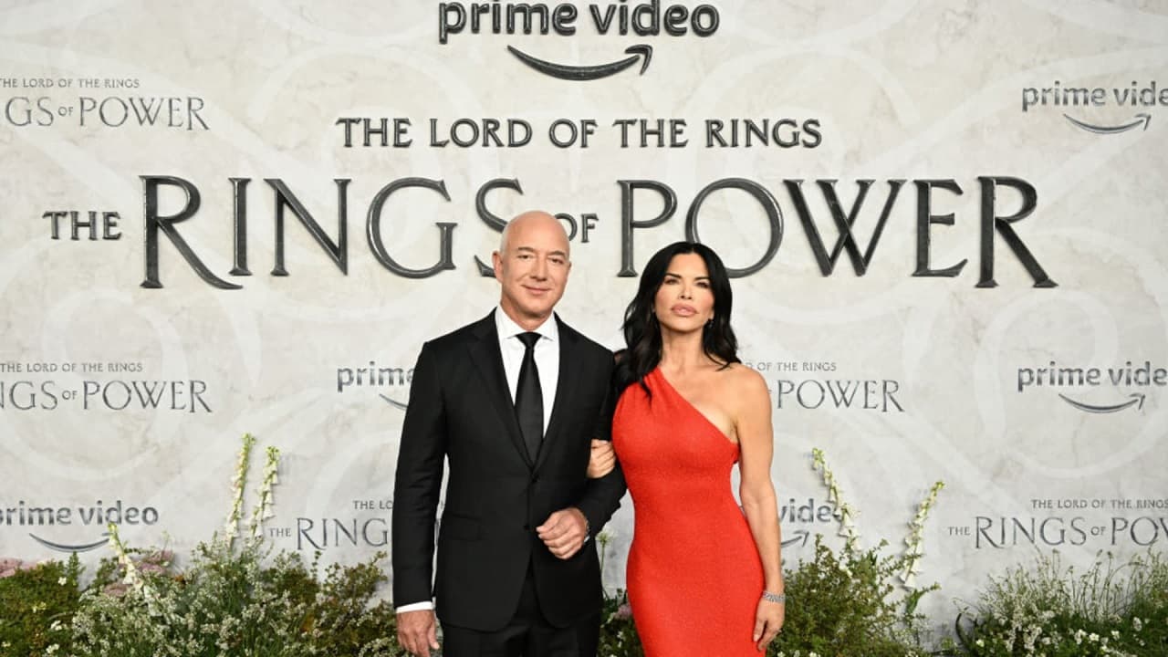 Jeff Bezos invirtió US$465 millones en la serie más cara de la historia: El Señor de los anillos: Los anillos del poder