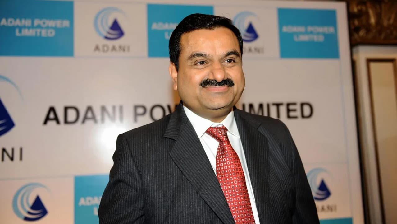 El multimillonario indio Gautam Adani escala nuevas alturas para convertirse en la segunda persona más rica del mundo
