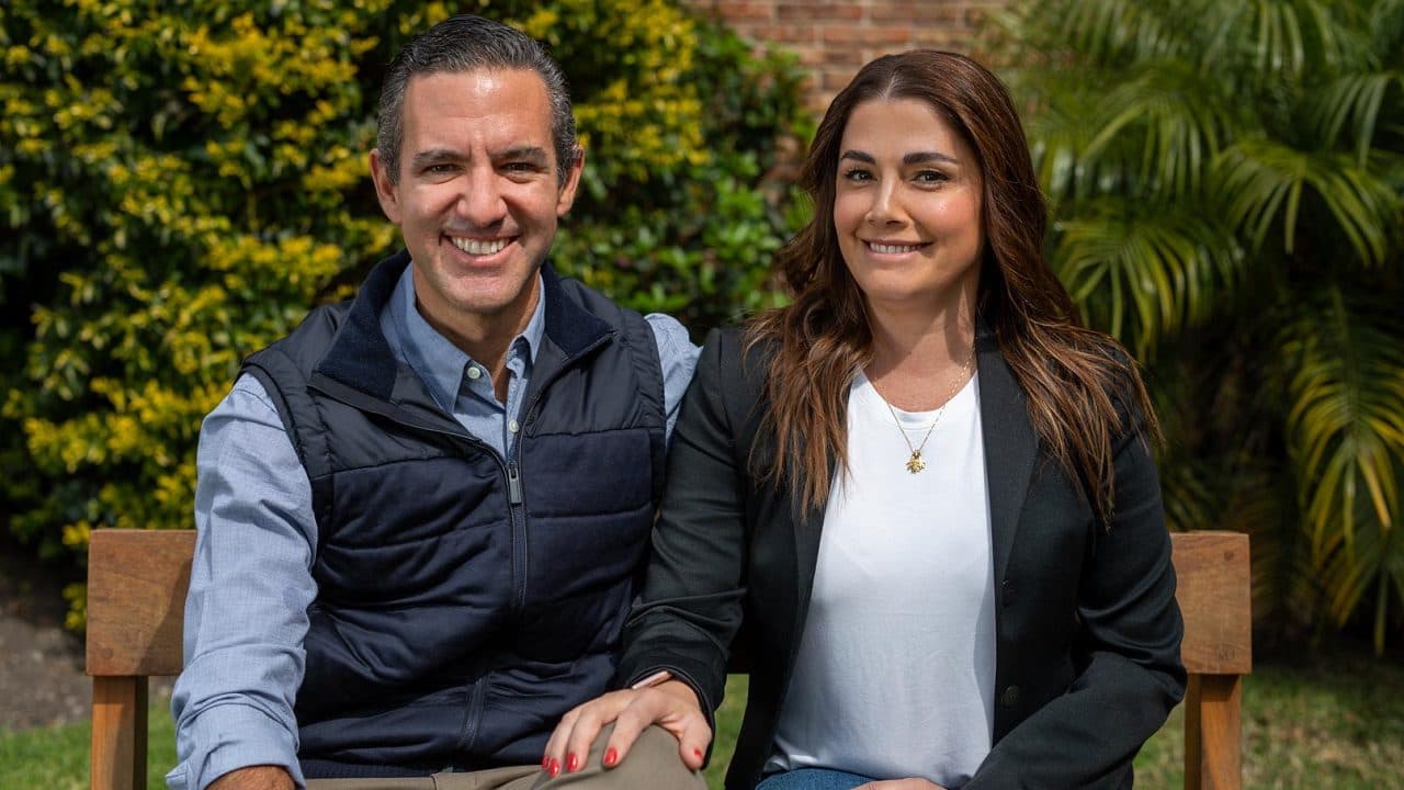 El colombiano David Vélez y la peruana Mariel Reyes revelan a dónde irán sus primeras donaciones