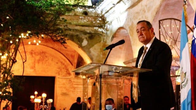 Presentan en Guatemala Forbes en Español