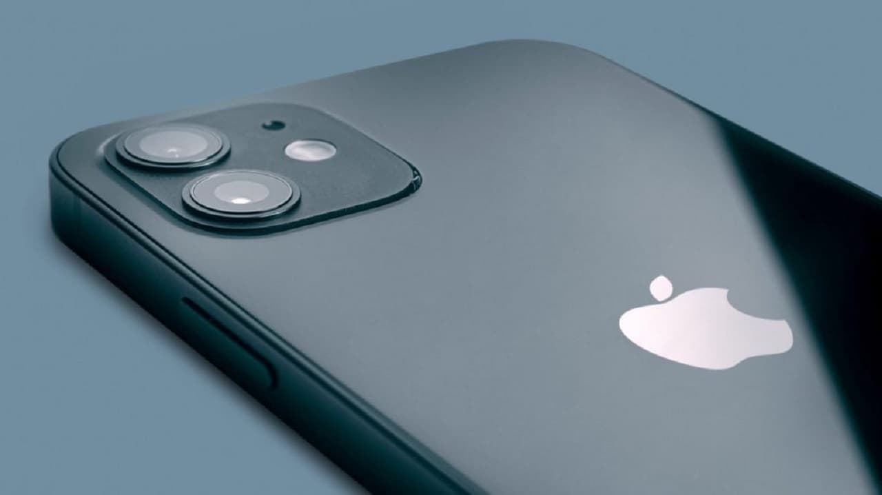 Medidas contra la covid-19 en China dañan la producción del iPhone