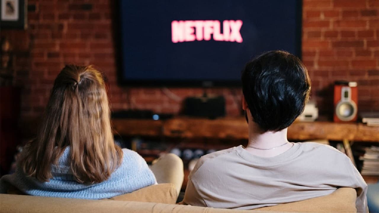 Netflix lanza una suscripción de 5,49 euros con anuncios de publicidad
