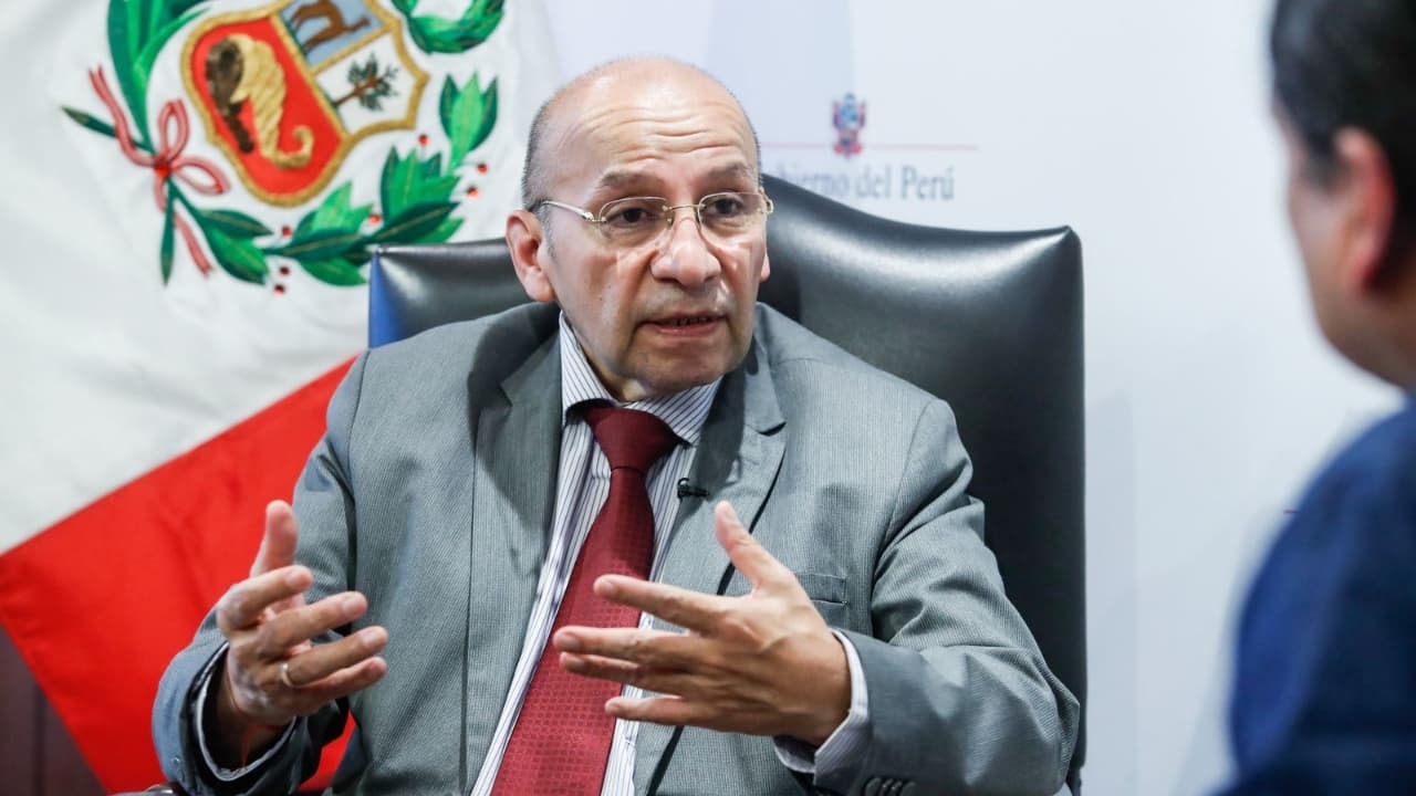 MEF revisa a la baja crecimiento económico por 'complicado' contexto externo