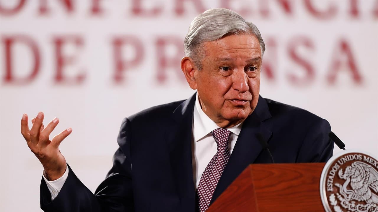 Congreso declaró persona non grata al presidente mexicano