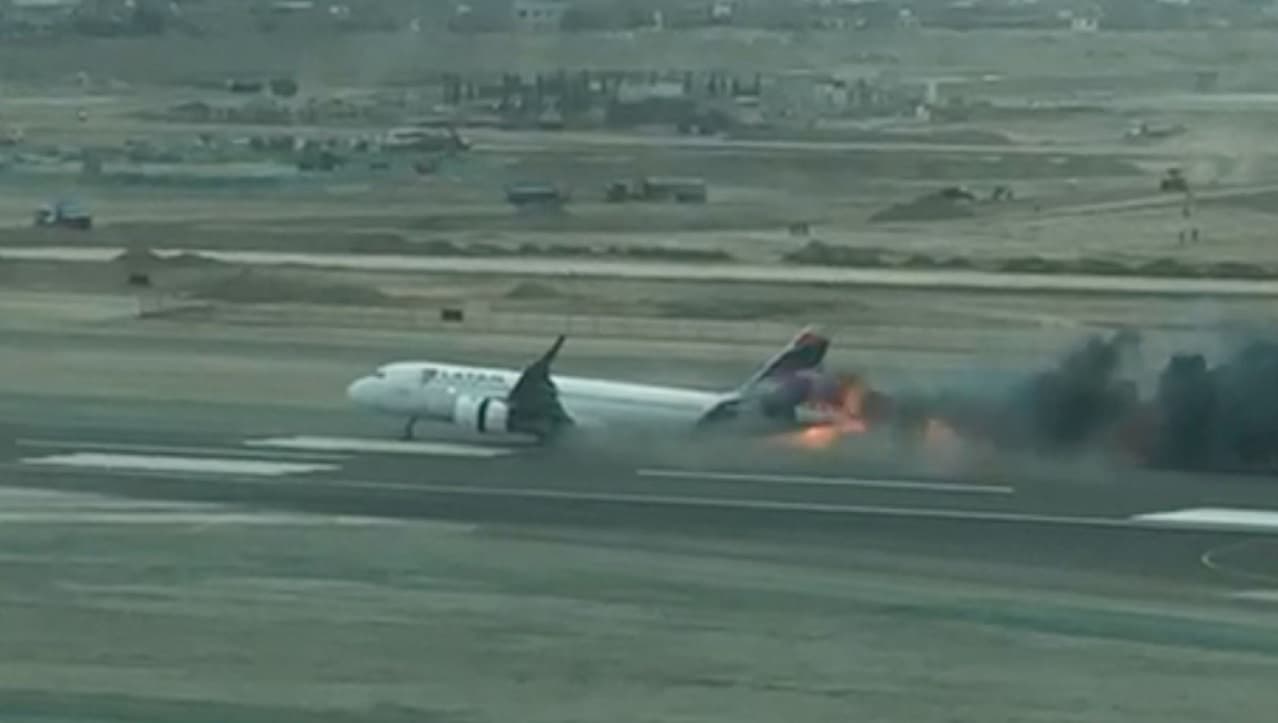 Accidente en aeropuerto de Lima desata el caos en el transporte aéreo