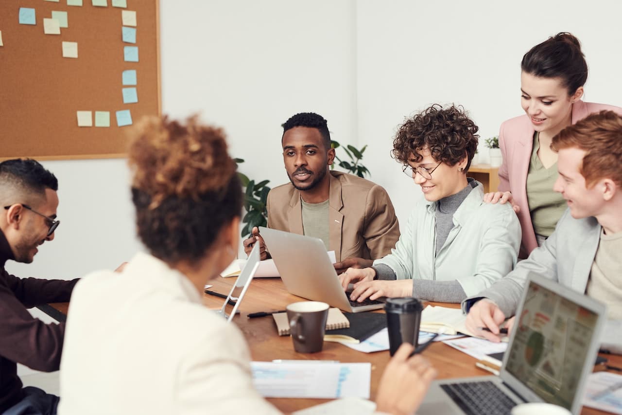 El talento humano es el factor decisivo para el éxito de los negocios, revela estudio de Forbes