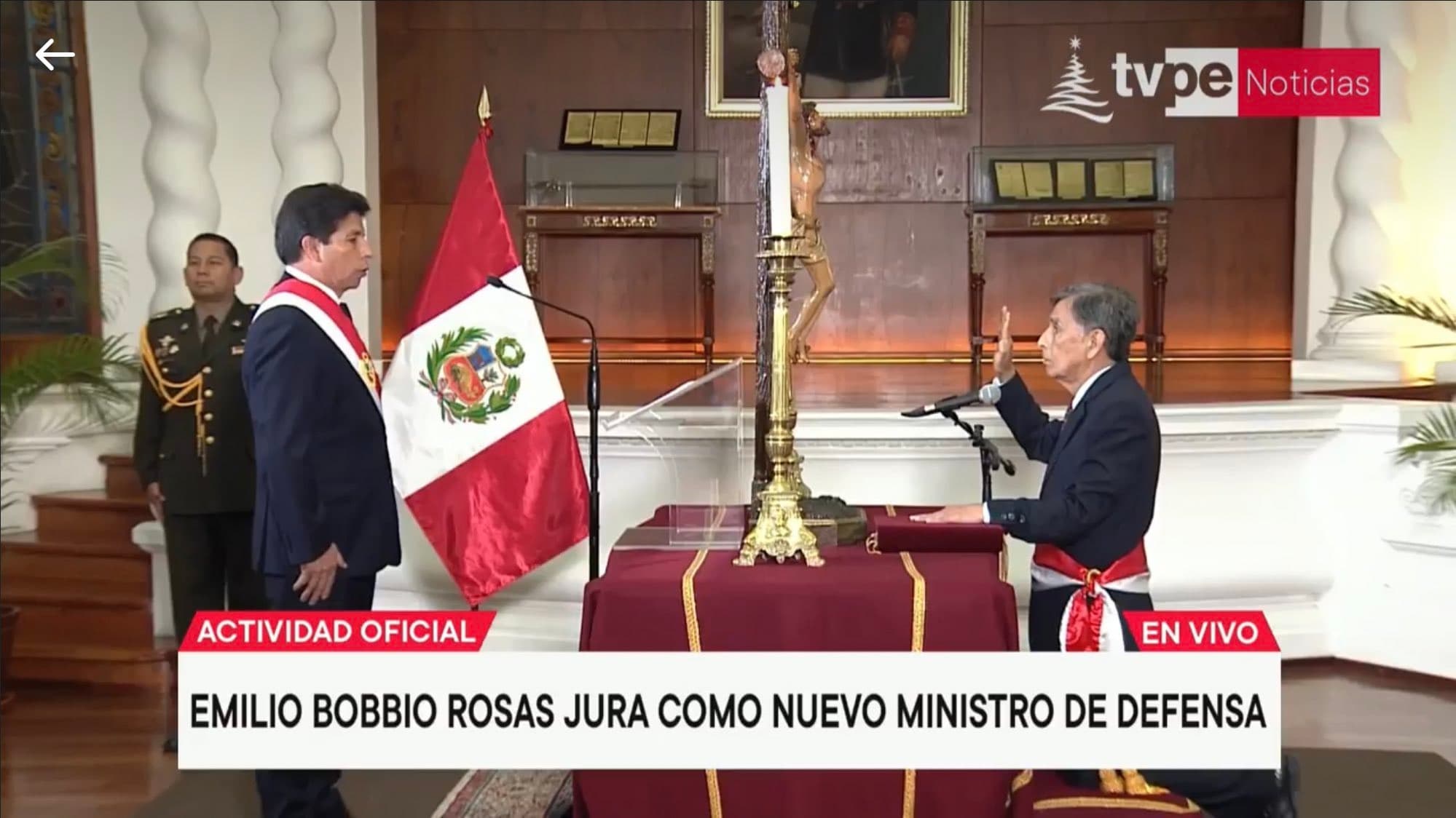 Emilio Bobbio Rosas es el nuevo ministro de Defensa de Castillo