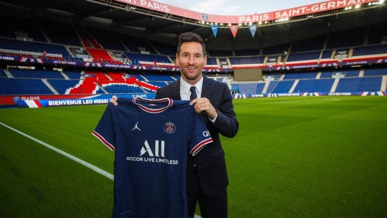 Messi amplía su contrato con el PSG y jugará hasta 2024