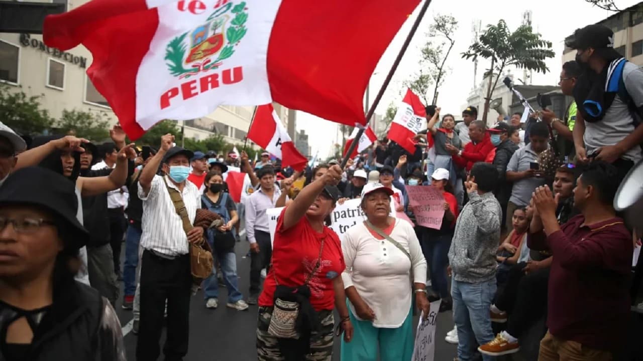 Gobiernos de izquierda de Latinoamérica piden a Perú respetar mandato de Pedro Castillo