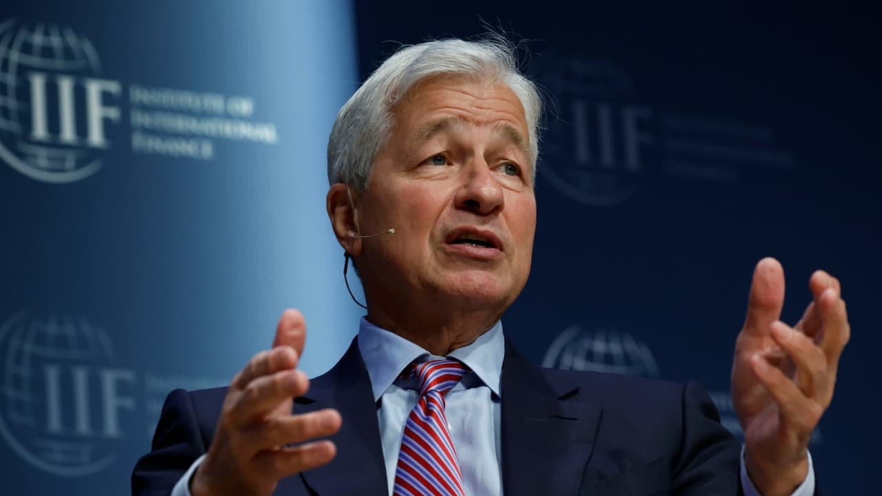 El presidente ejecutivo de JPMorgan ve que las tasas de interés subirán sobre el 5%