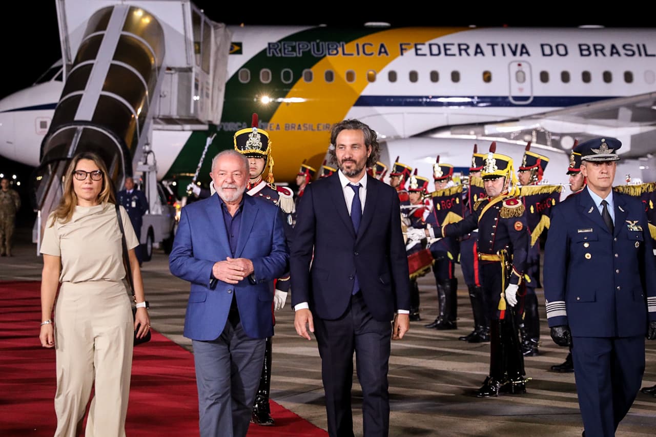 Argentina y Brasil buscan avanzar la discusión sobre una moneda suramericana común