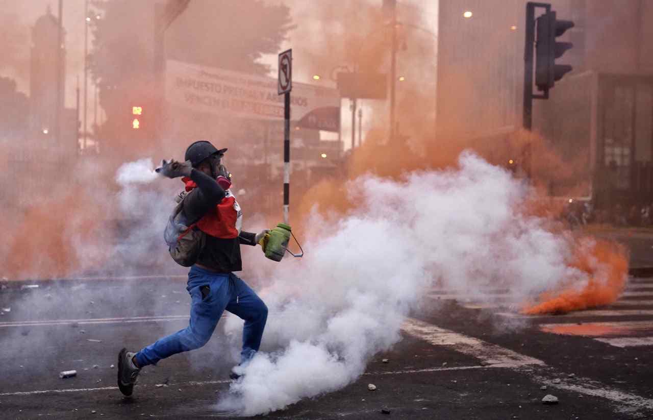Protestas en Perú: murió un manifestante en enfrentamientos en Lima
