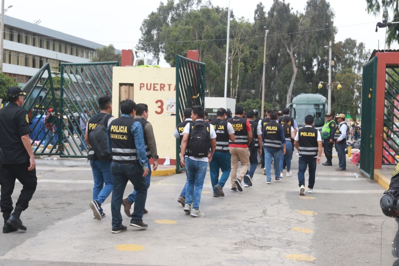 Fiscalía pide libertad a 192 de 193 detenidos tras desalojo de campus
