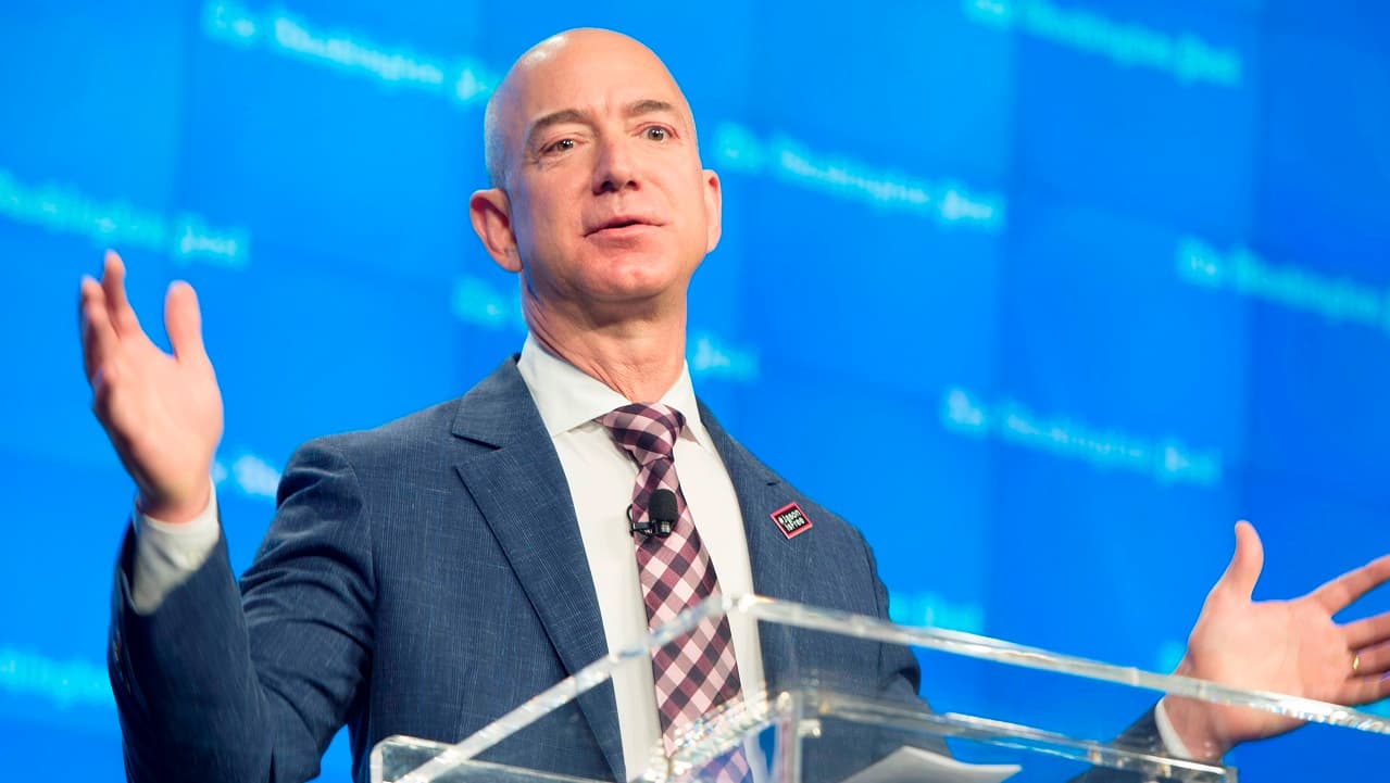 Jeff Bezos regresa al top 3 de los más ricos del mundo al superar a Gautam Adani