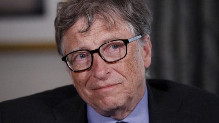 Bill Gates prefiere emplear su dinero para comprar vacunas que en ir a Marte