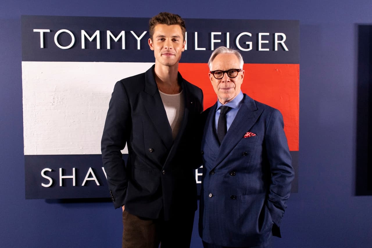 Tommy Hilfiger y Shawn Mendes reviven los noventa en una nueva colección