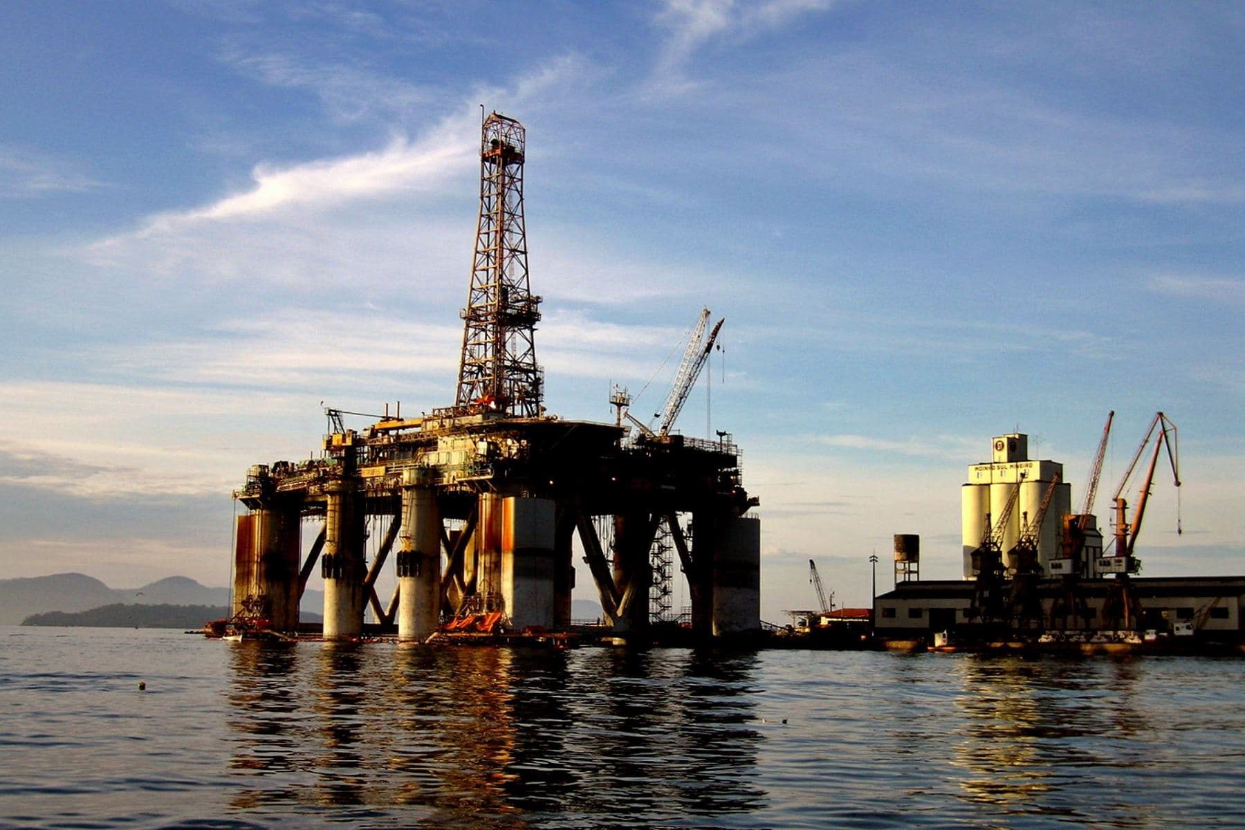Reservas de petróleo de Perú cayeron 67 % entre 2013 y 2021, asegura gremio
