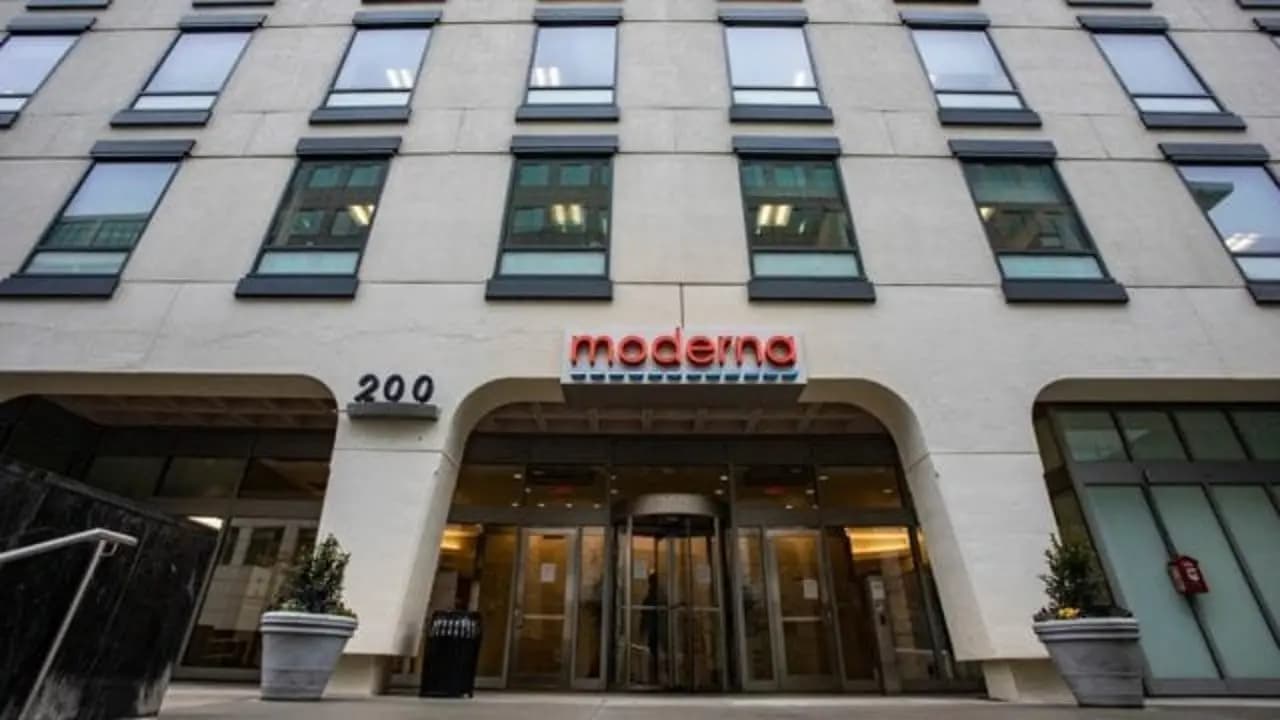 Moderna e IBM usarán IA y computación cuántica para desarrollar nuevos medicamentos