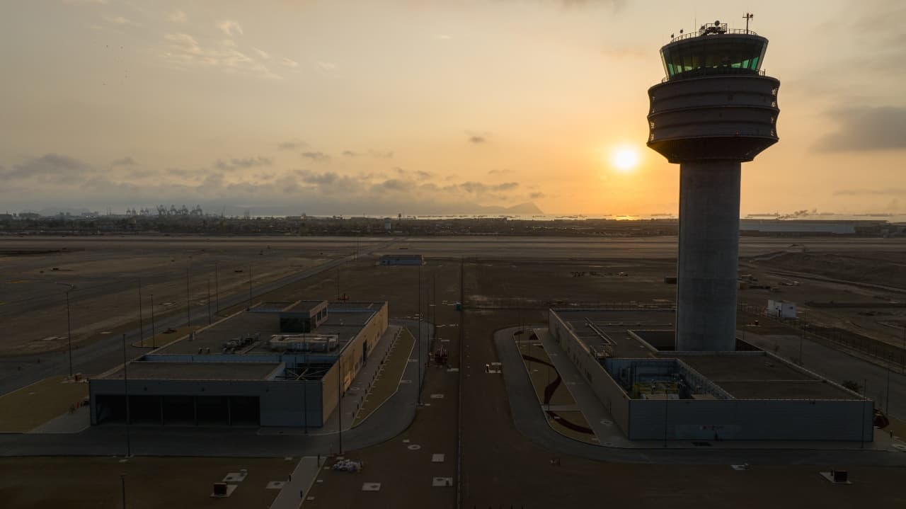 Aeropuerto de Lima: inauguraron la nueva torre de control y segunda pista de aterrizaje