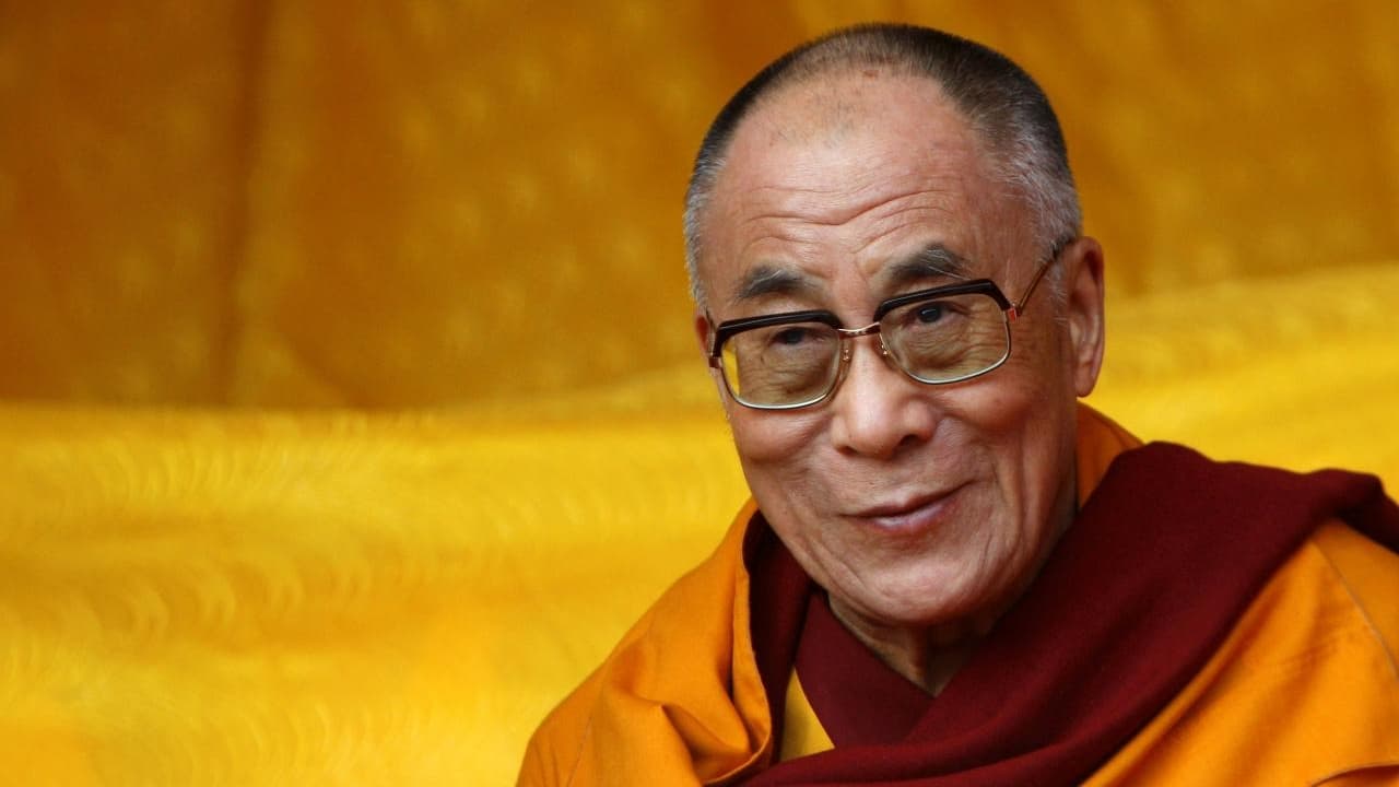 Cuatro escándalos que han sacudido la vida del dalái lama
