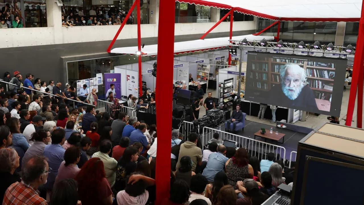 Estos son los consejos de Noam Chomsky para que Latinoamérica sea próspera