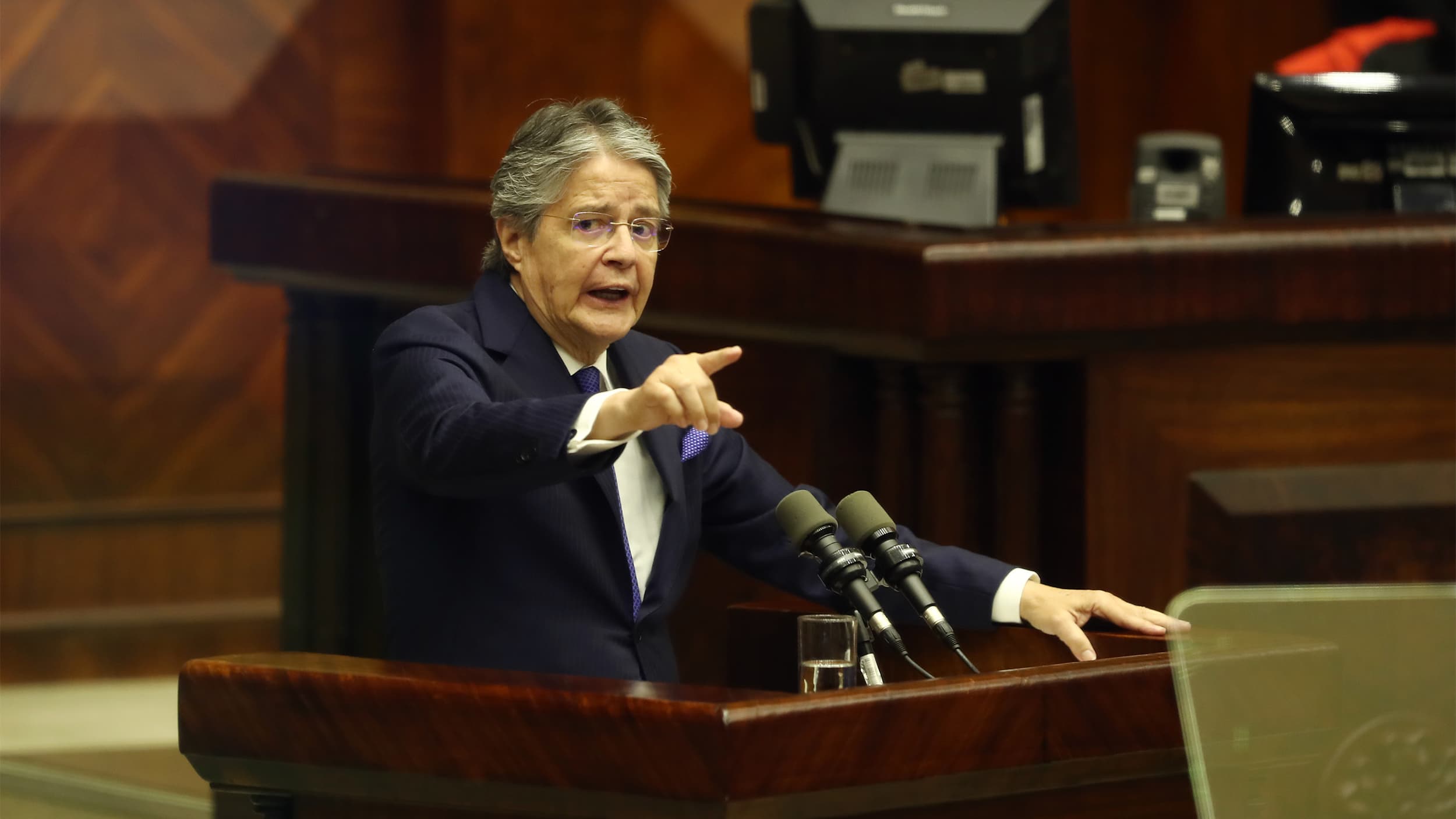 Presidente de Ecuador disuelve el Parlamento y aplica la “muerte cruzada”