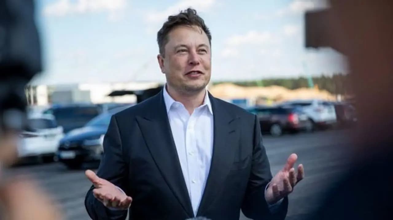 Elon Musk advierte que el prefijo "cisgénero" será considerado un insulto en Twitter