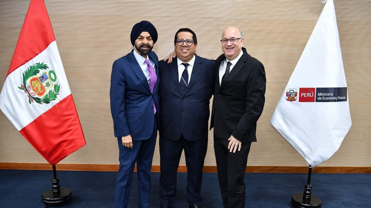 Perú ratifica su compromiso de trabajar con el Banco Mundial y del BID