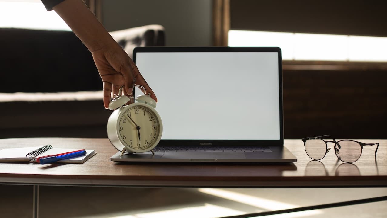 ¿Se puede ser productivo trabajando solo el 45% del día?