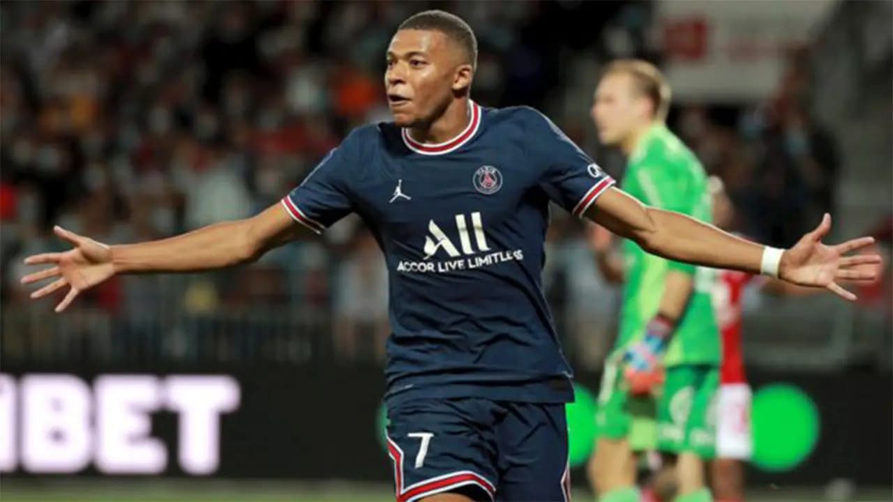 PSG recibió oferta récord Al-Hilal por Mbappé