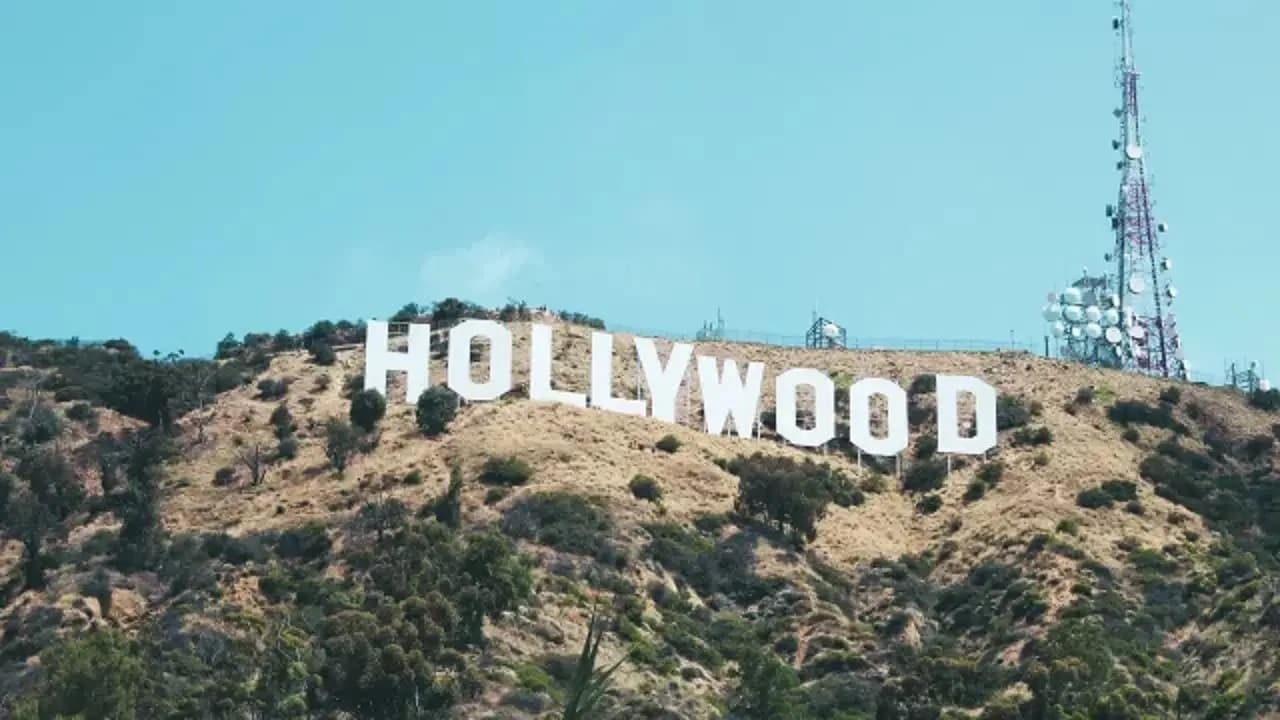 El letrero de Hollywood cumple 100 años como símbolo de una ciudad e industria