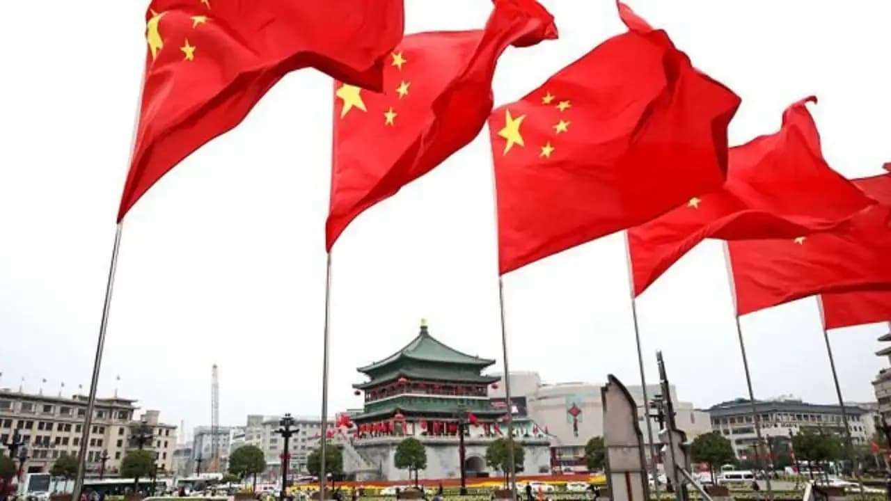 China redujo su tipo de interés de referencia: el recorte fue menor de lo esperado