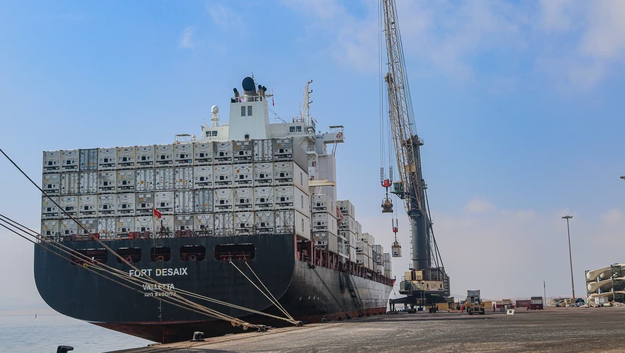 Puerto de Paracas incrementará su capacidad en 50% con la llegada de nueva grúa móvil