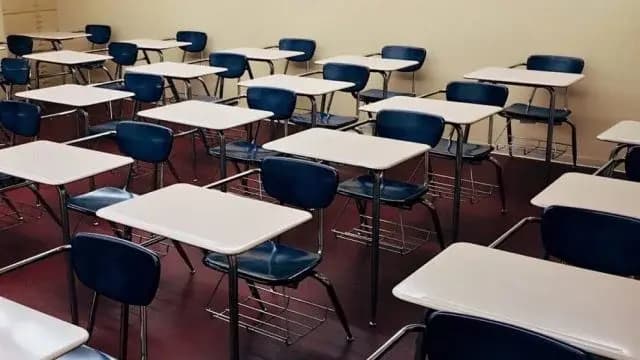Según la Unesco hay seis millones más de niños desescolarizados que en 2021
