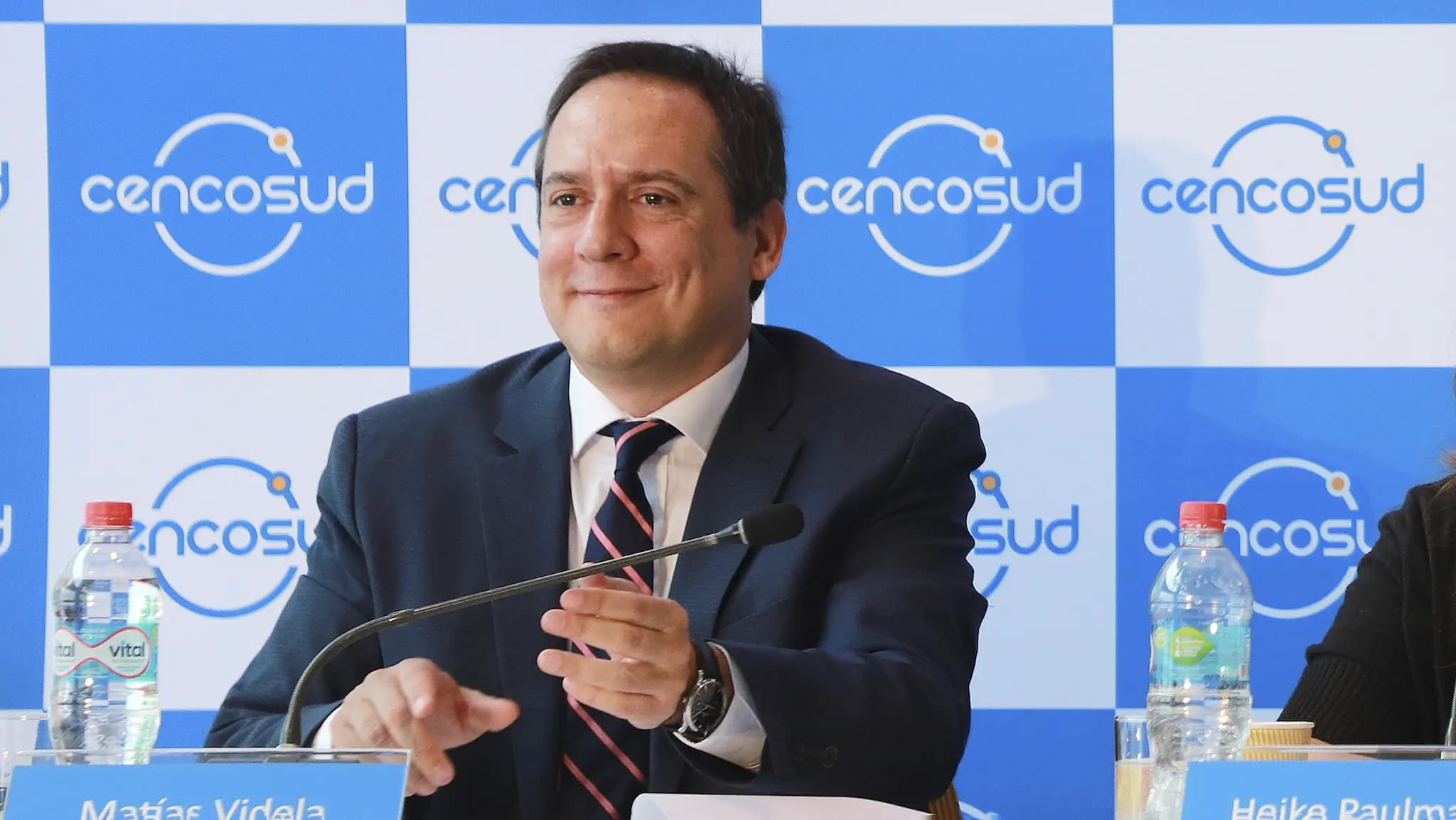 CMF sanciona a gerente general de Cencosud por uso de información privilegiada para adquirir acciones de la empresa