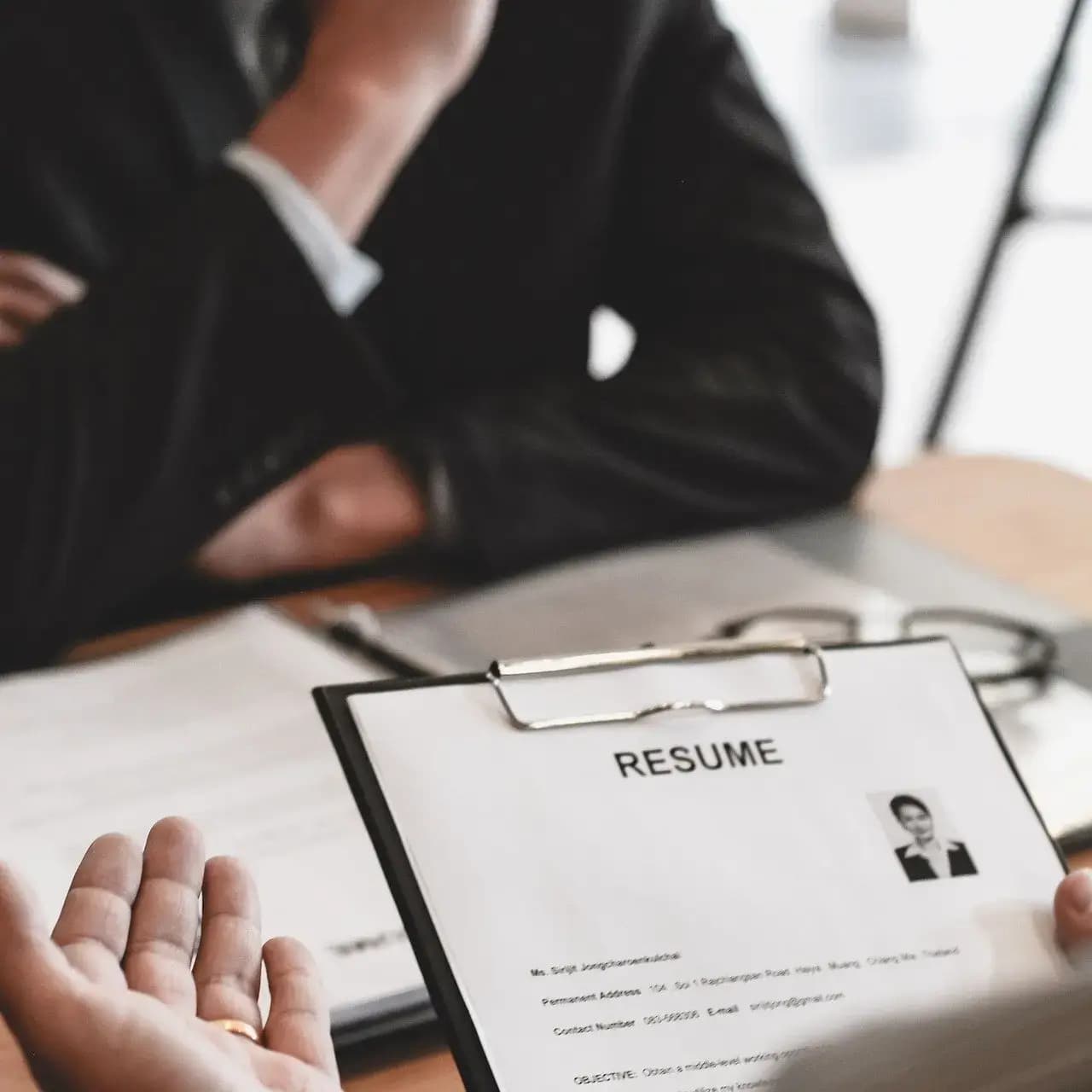 Adiós al currículum tradicional; cinco claves para encontrar trabajo hoy