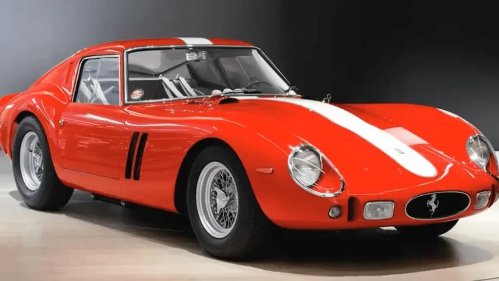 Un Ferrari de US $51,7 millones supera a Monet en una subasta en Nueva York