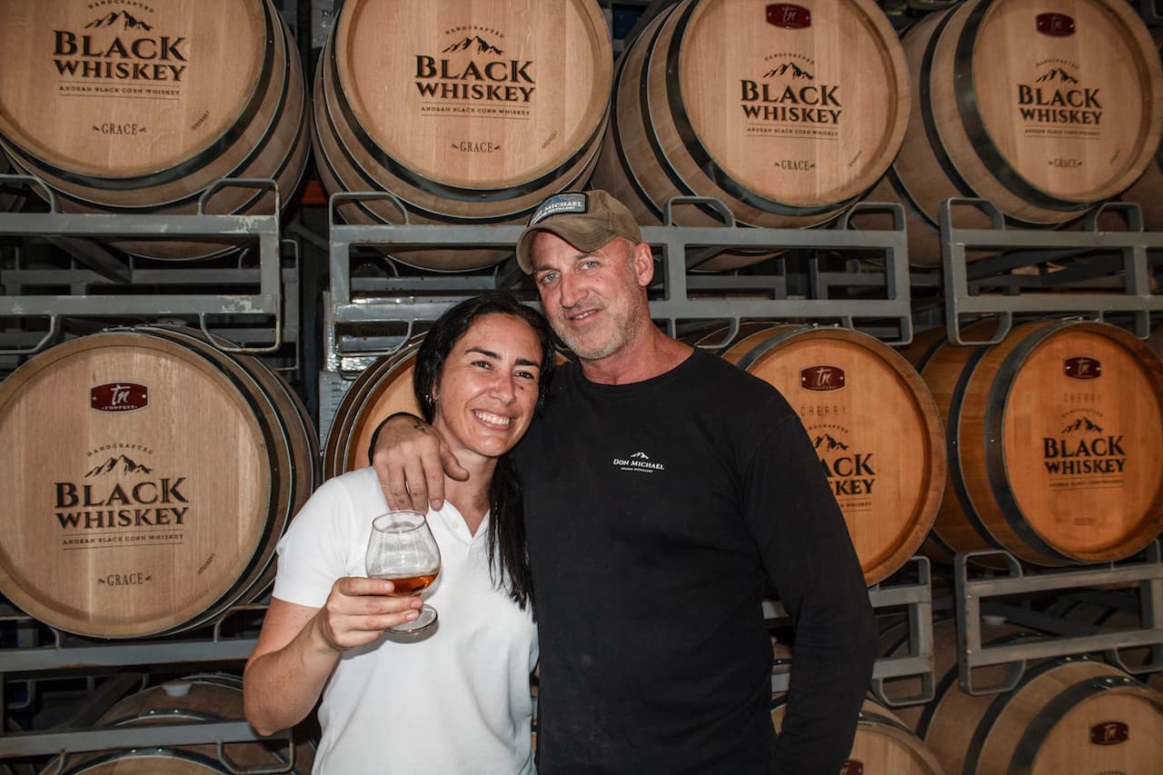 Don Michael conquista paladares a nivel mundial con su whiskey andino de maíz morado y destilados peruanos premium