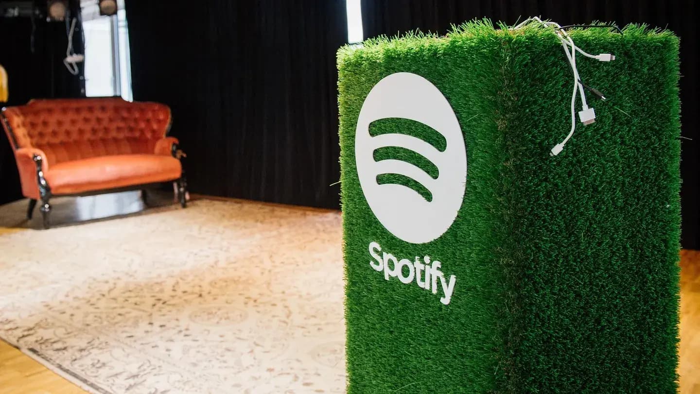 Las acciones de Spotify suben después de que el CEO mencionara el recorte de 1.500 puestos de trabajo