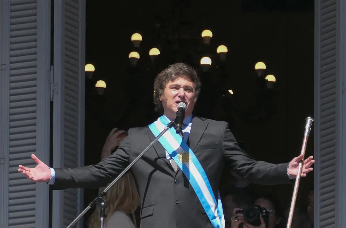 Las 10 medidas del plan de emergencia anunciado por el nuevo Gobierno de Argentina