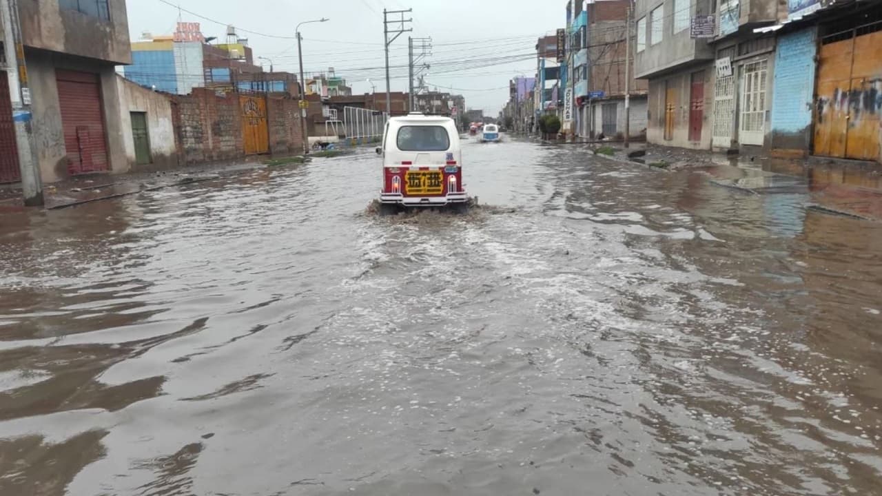 Fenómeno de El Niño: Las intensas lluvias dejan más de 130 damnificados y 2.000 afectados en el norte de Perú