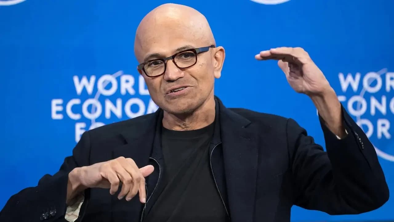 Microsoft alcanza los US$3 billones: ¿Cómo el titán tecnológico conquistó las alturas con la IA?