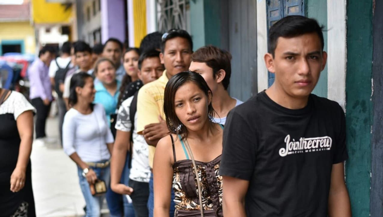 La población ocupada menor de 25 años de Perú se reduce 8,4 % en 2023