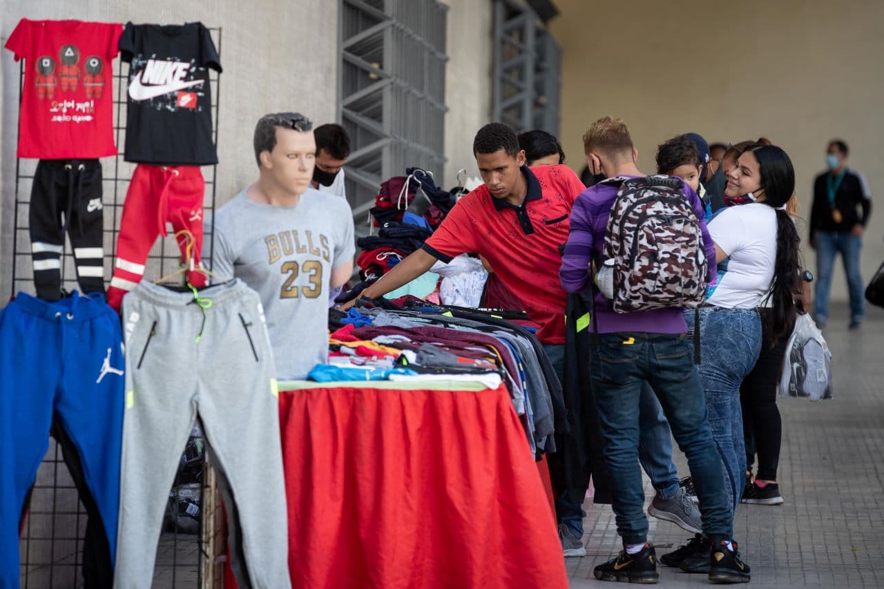 alertó que los estragos de la pandemia aún afectan a los 2.000 millones de trabajadores informales que hay en el mundo, el 61 % de la población económicamente activa (PEA).