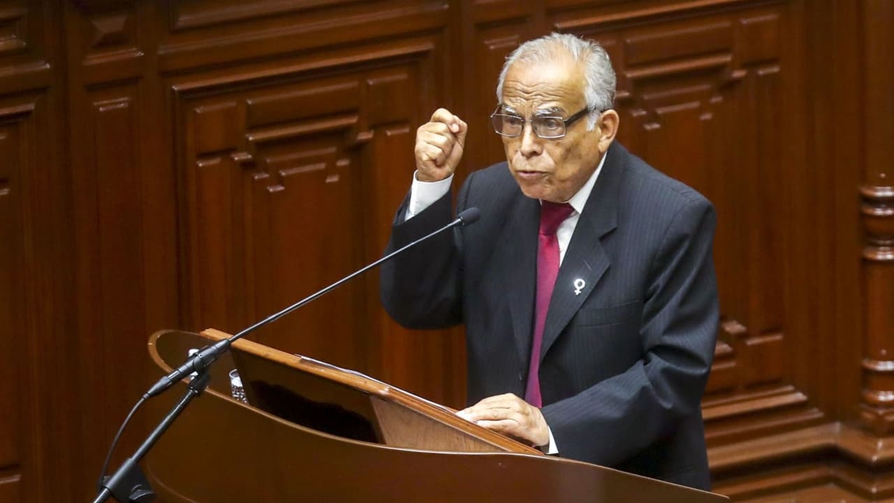 Gobierno de Castillo logra confianza en medio de nuevo pedido de destitución