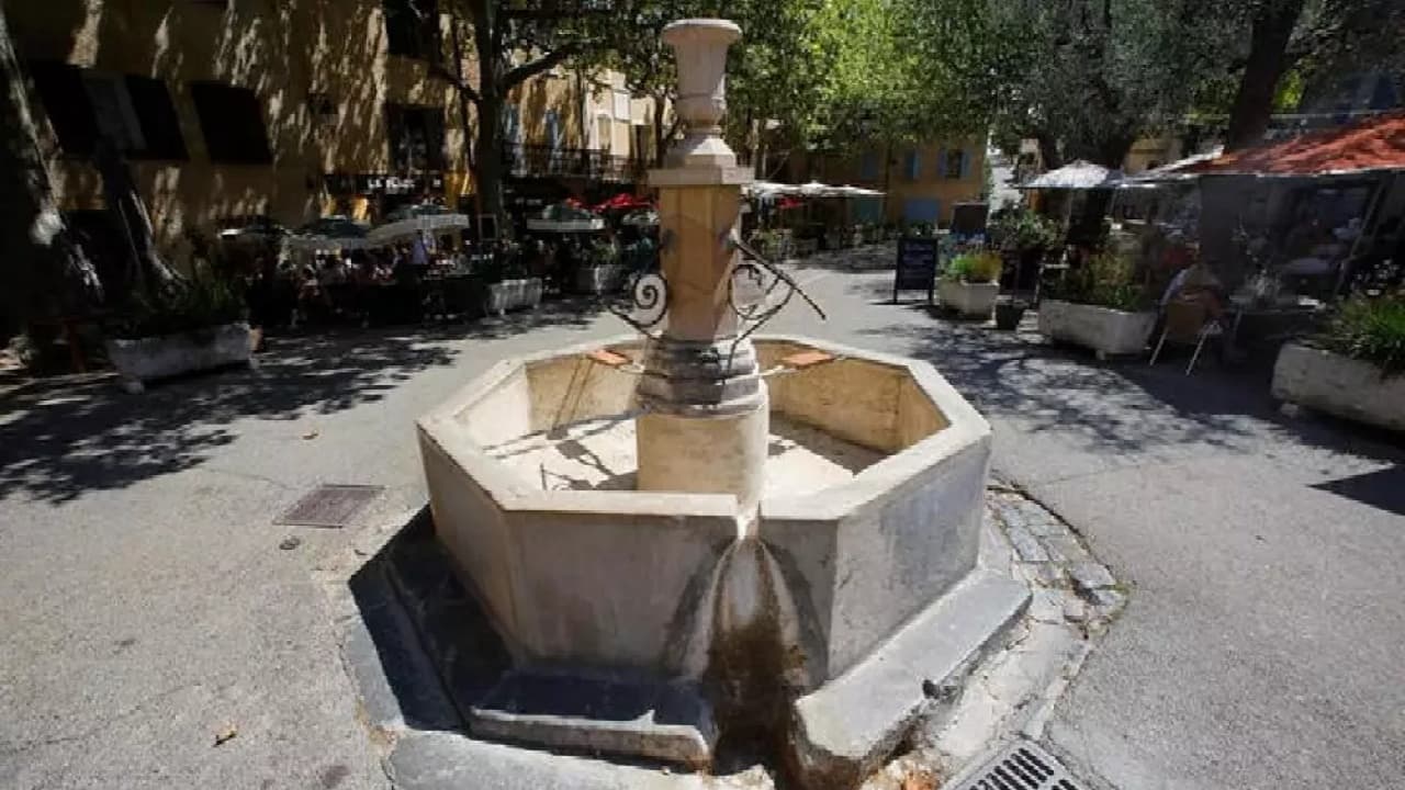 Francia: el agua llega en camión a algunos pueblos por la sequía
