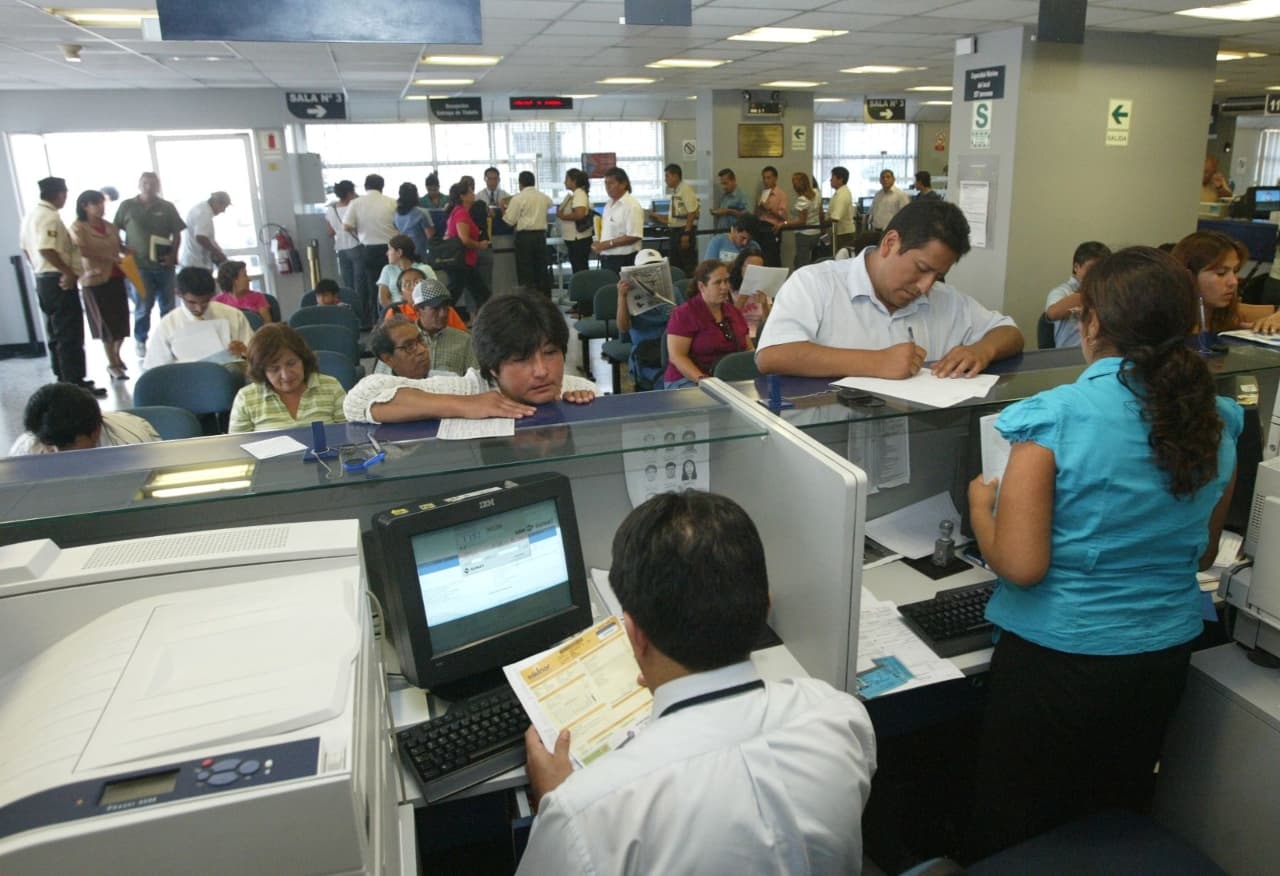 Empleo formal privado creció 5% en febrero, según BCRP