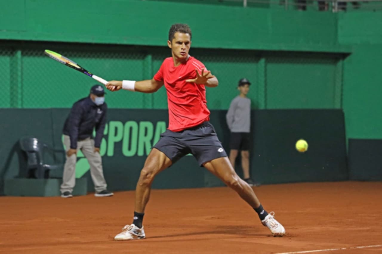 ¡Orgullo peruano! Juan Pablo Varillas clasificó a la segunda ronda de Roland Garros